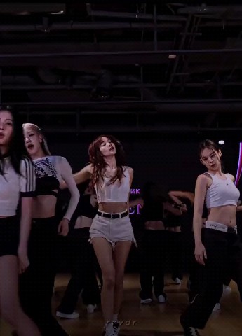 flower_girl_78 в LOOKY. . Rose#blackpink#idol#...