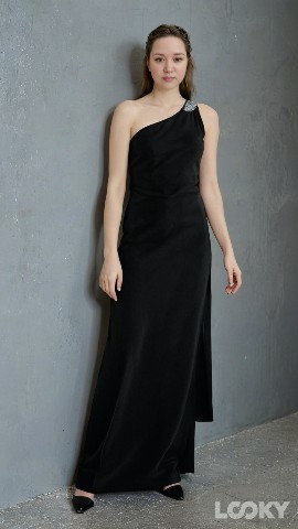 Looky_1698170645478 в LOOKY. #Fashion_LOOKY,#LOOKY_нейронка. #Fashion_LOOKY #LOOK...