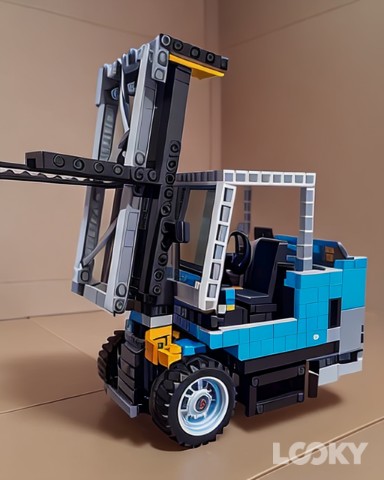 MetalShadow в LOOKY. #Видеоигра,#LOOKY_нейронка,#LegoTechnic,#Forklift. #Видеоигра #LOOKY_не...