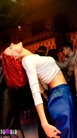 RedMoon в LOOKY. #краснаялуна,#redmoon,#euphoria. Иногда полезно выпле...