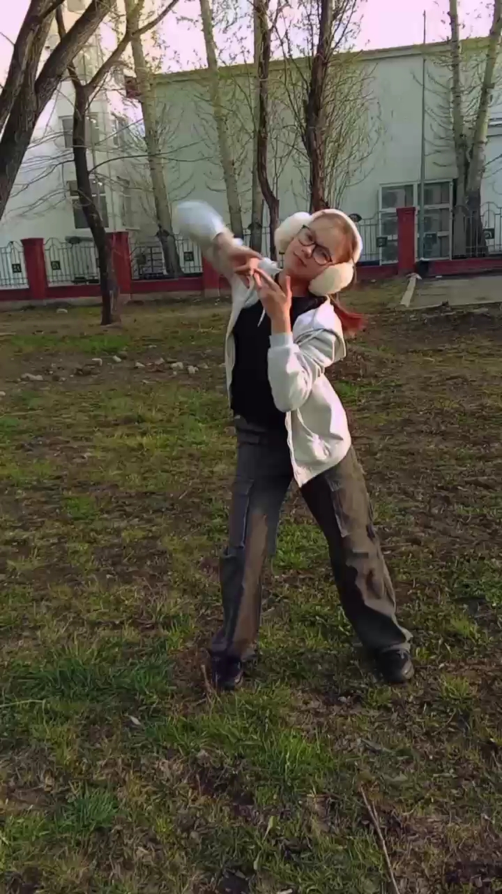 River в LOOKY. . Magnetic [#illit ](i...