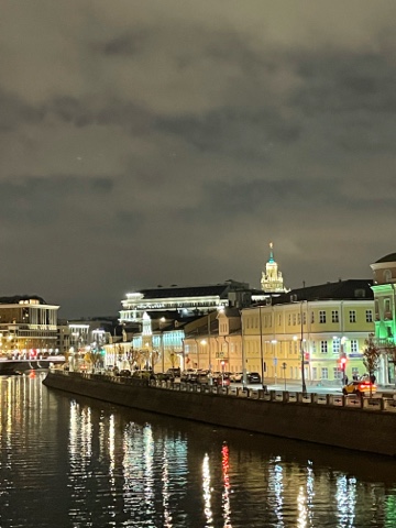 Светлана в LOOKY. . Вечерняя Москва прек...
