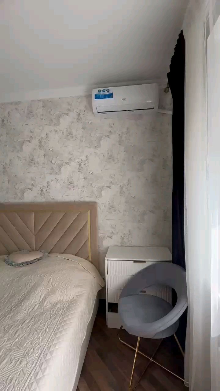 Попружук Юлия в LOOKY. . Работаю в сфере недв...