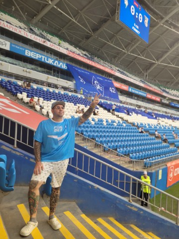 Sergey в LOOKY. #крыльясоветов,#самара,#сергейобломов,#футбол,#топ,#top,#football. На стадионе своя атм...