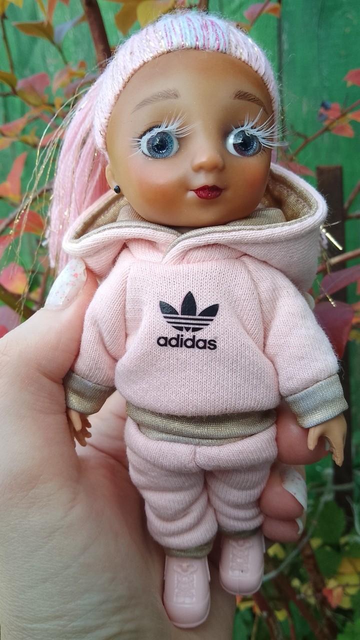 minidolls in LOOKY. . 