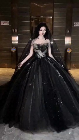 Alejandro to Kor в LOOKY — публикация