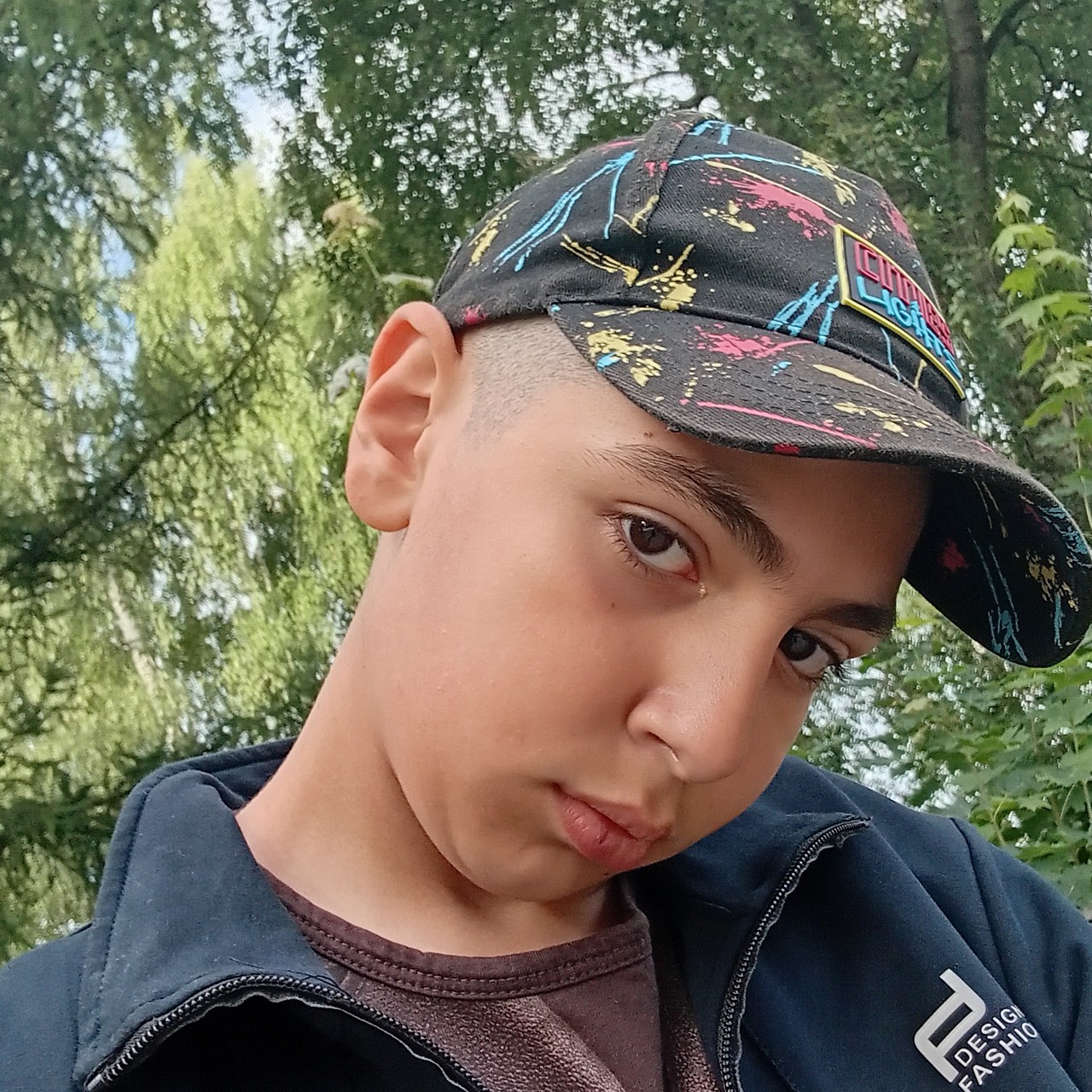 Неоновый Пёсик в LOOKY — публикация
