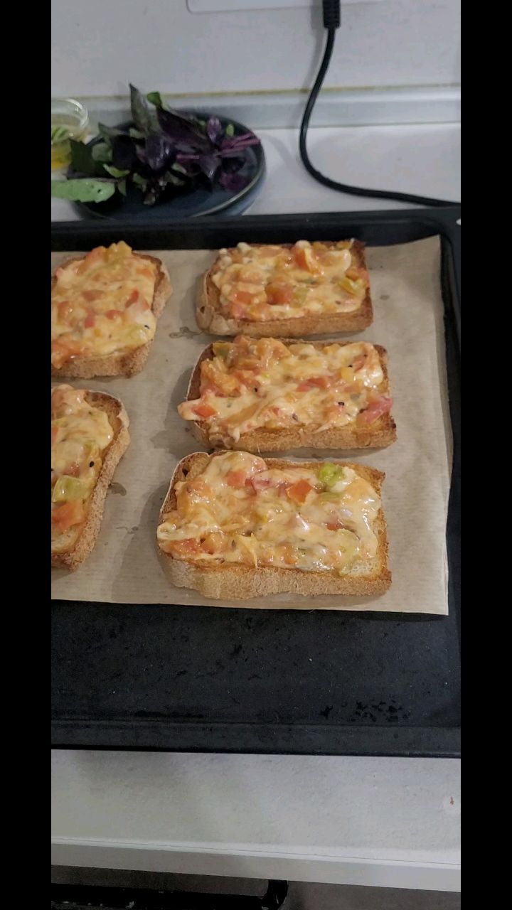 Елена Позднякова в LOOKY. #черезтелоидушу,#домашнийуют,#вкуссчастья,#YASNO,#запахдетства. Запах ранней осени

...