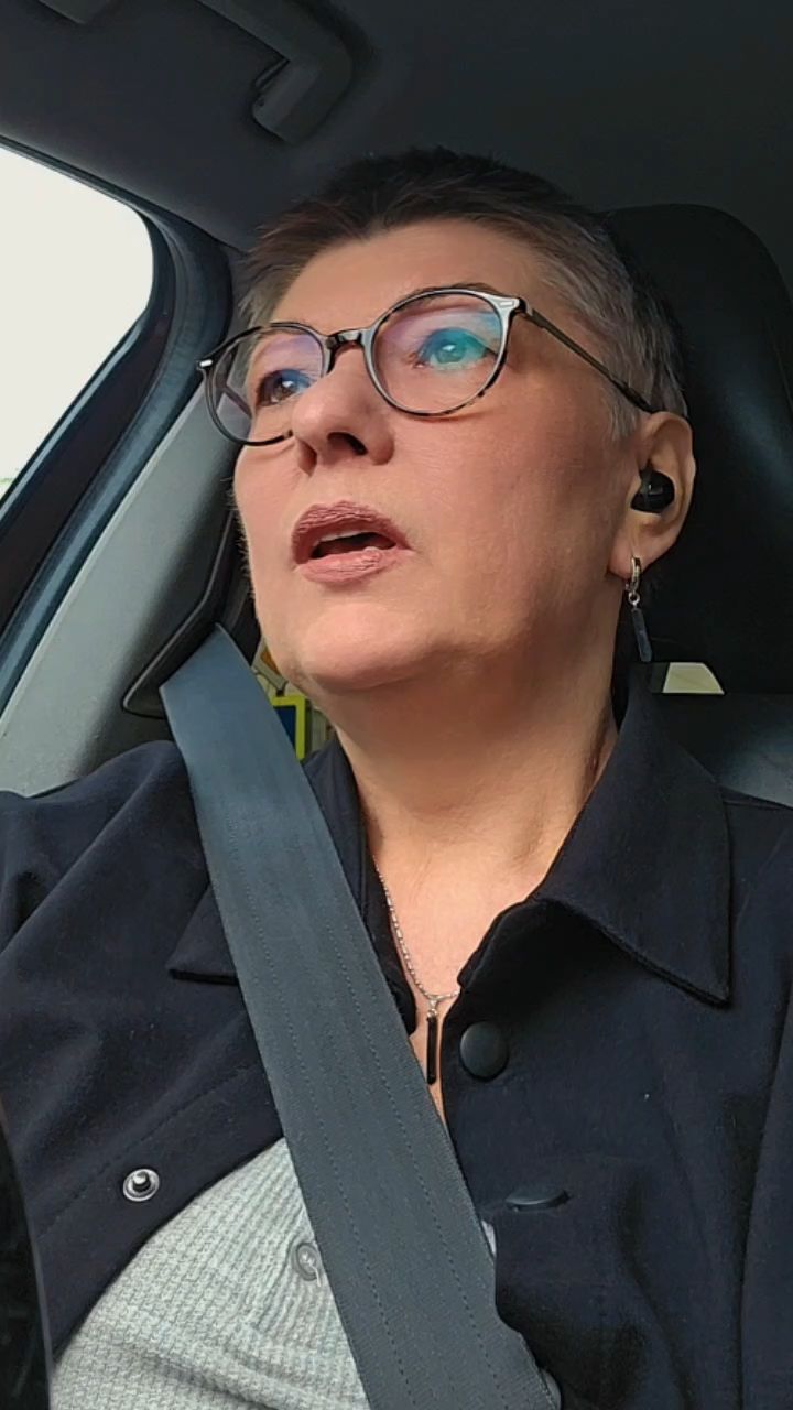 Лариса Саляева в LOOKY. . Кому удобнее, добро ...