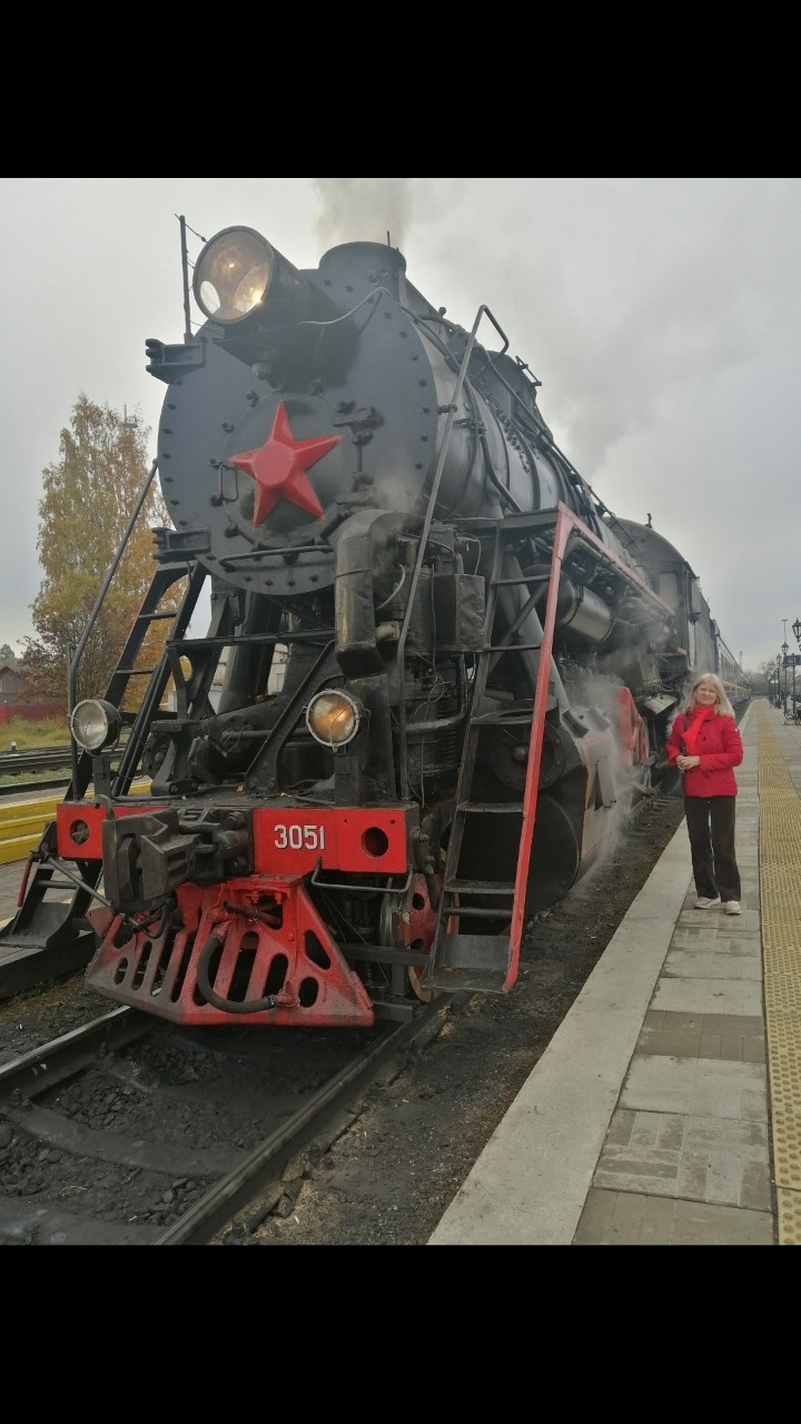 Путешествие на поезде - лучшее путешествие и спокойный отдых 👍
На паровозе по Карелии прокатилась, теперь поездом в Удмуртию планирую 🚆
[#лучшепоездом](лучшепоездом) [#путешествие_в_будущее](путешествие_в_будущее) [#ржд_бонус](ржд_бонус) [#ржд](ржд) [#путешествияпороссии](путешествияпороссии) [#поезд](поезд) [#паровоз](паровоз) [#удмуртия](удмуртия) [#люблюпутешествовать](люблюпутешествовать) 