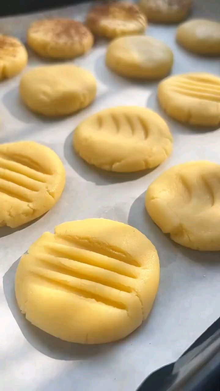 mulenokolesiasergeevna в LOOKY — 🍪 ПЕЧЕНЬКИ за 15 МИНУТ

📝 Ингредиенты:
Мука - 250 гр
Яйцо 