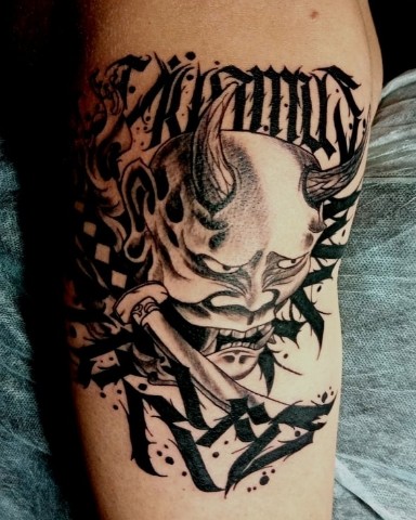ЯR TATTOO в LOOKY. . Очень давняя работа,...