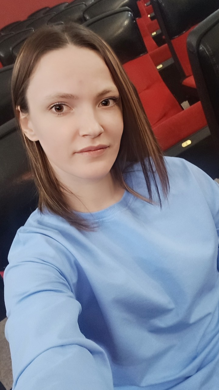 Сходили в кино 😏 
Выыыбралииись 😅
"Ненормальный" жизненный фильм. Очень понравился! 
Кто смотрел? Ваше впечатление?

[#фильмвкинотеатре](фильмвкинотеатре) #ненормальный #кино