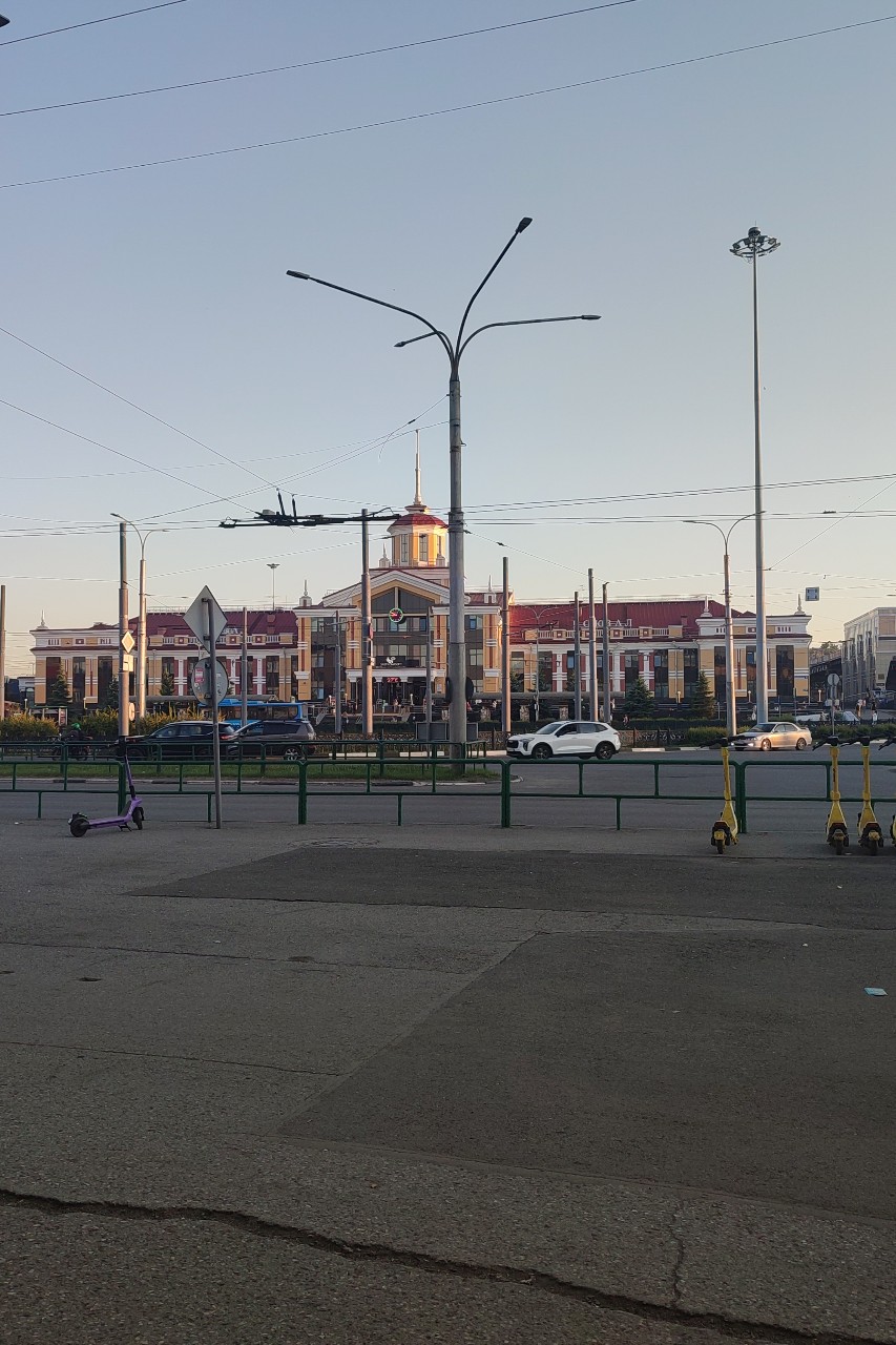Татьяна Сухарева в LOOKY — Жд вокзал Новокузнецка особенно красив 😍
 «Я знаю — город б
