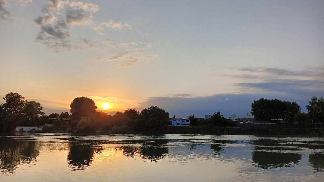 🌅🌅🌅

[#природа](природа) [#nature](nature) [#река](река) [#мобильнаяфотография](мобильнаяфотография) [#мобильноефото](мобильноефото) [#мобильныефотографы](мобильныефотографы) [#закат](закат) [#отражение](отражение) [#вода](вода) [#отражениевводе](отражениевводе) [#фотография](фотография) [#фотонателефон](фотонателефон) [#фотоприроды](фотоприроды) [#красота](красота) [#краснодар](краснодар) [#красотавокругнас](красотавокругнас) 