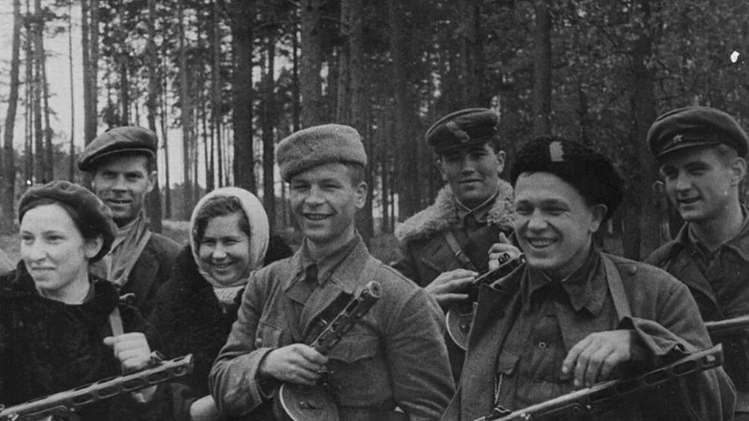 Ося in LOOKY. #ВОВ. "Я не хотела воевать...