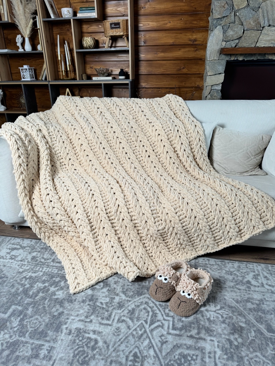 cosiness_to_you в LOOKY. #плюшевый_плед,#интерьерный_плед,#плед_на_заказ,#плед_алезе_пуффи. Невозможно не влюбит...