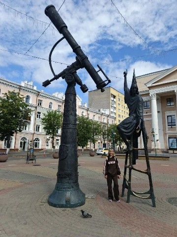 Юлия Марышева in LOOKY. #Могилев#памятникзвездочету
В. #Могилев#памятникзве...
