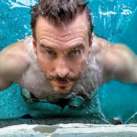 james_eric429 в LOOKY. . 
