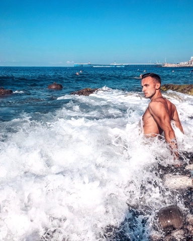 -DEN- в LOOKY. #сириус,#звезда,#сочи,#отдых,#волны,#море,#мужчина,#россия,#russia,#waves,#sea,#travel,#star,#sirius. Сочи Сириус
А Вы зна...