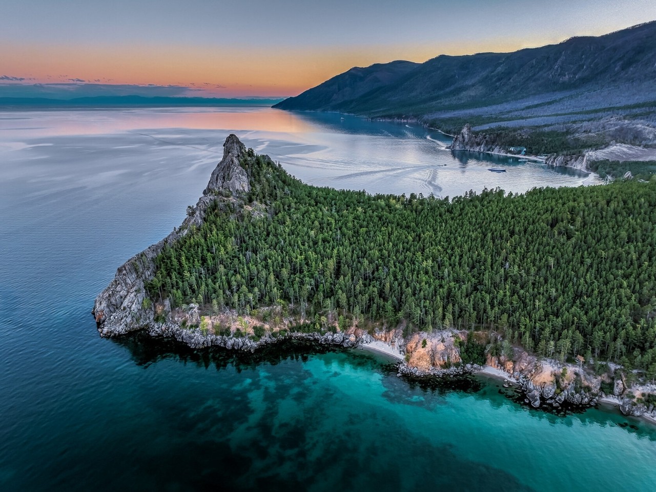 ПИП в LOOKY — Легендарный Байкал: природная кладовая планеты 🌊

Представь