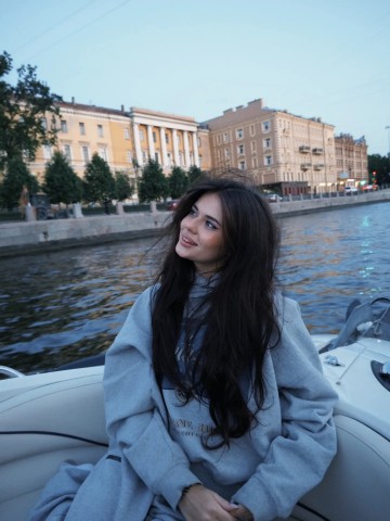 Looky_Kira__Timraleeva в LOOKY. . Я на лодочка катаюся