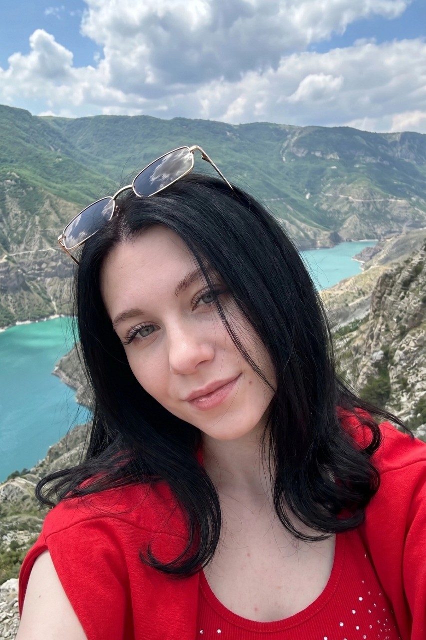 Неоновый Зайчик в LOOKY — публикация