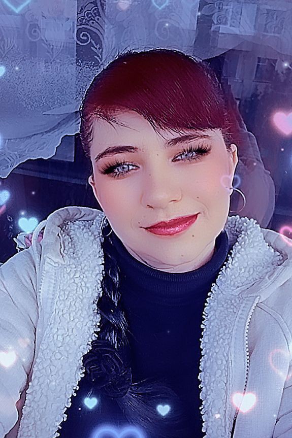 Evgeniya Soloviskaya in LOOKY. . 