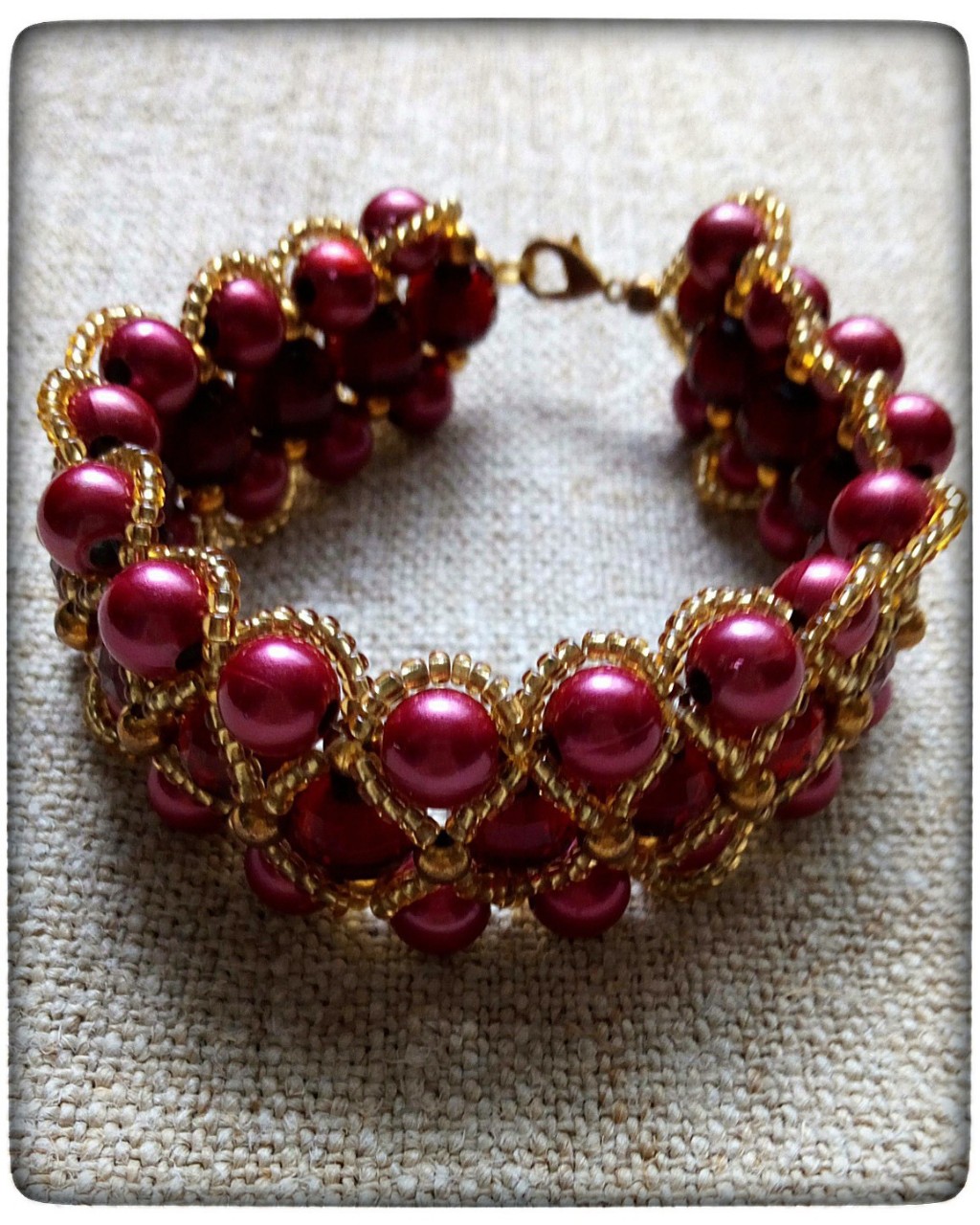 Лариса Кельина в LOOKY — Браслет выполнен в технике #бисероплетение
__________&&&&&__