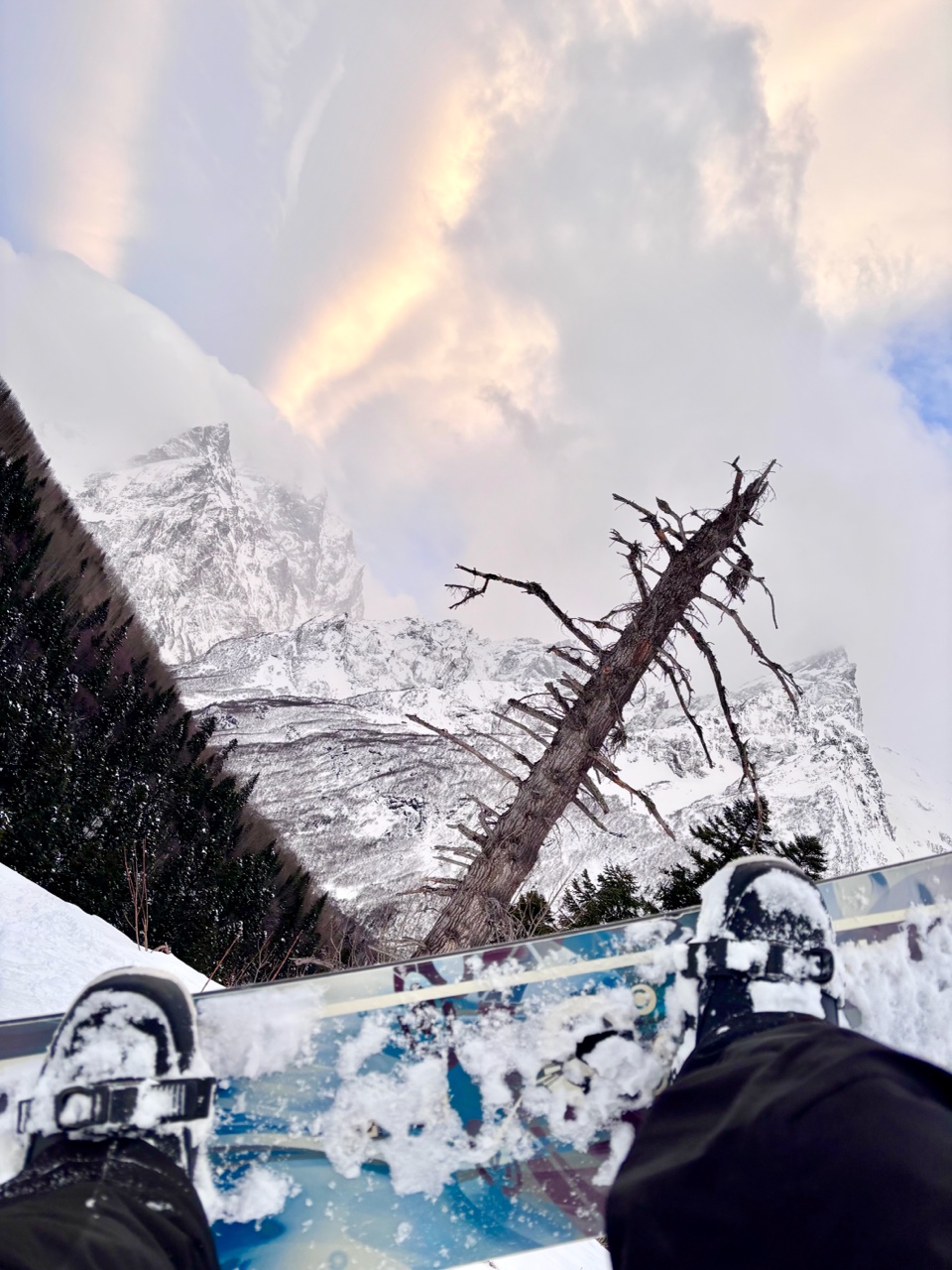 archizelig в LOOKY. #горы,#2026,#looky. Горизонт завалился #...