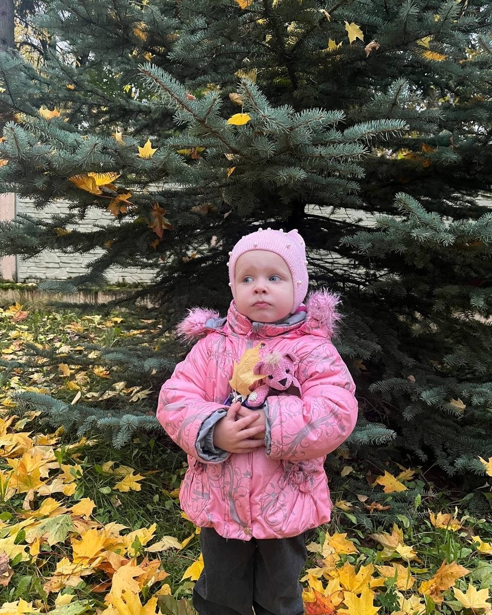 Красиво ))) но почему так холодно уже 🍂😉🍂🍁🍂🍁🥰🍁🍂

#осень
#Иваново
#дочка