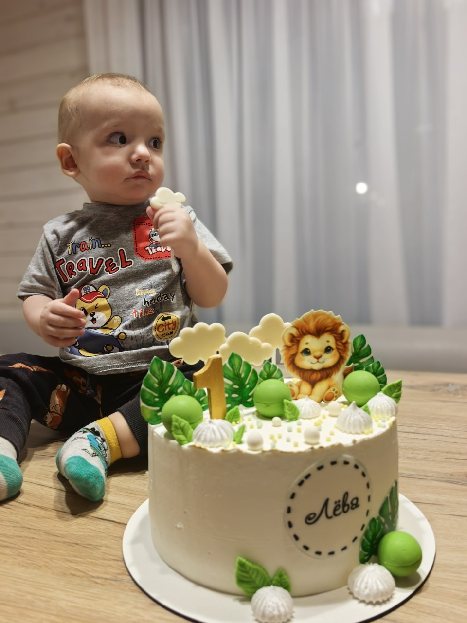 Азиза в LOOKY — Моему котику годик♥️