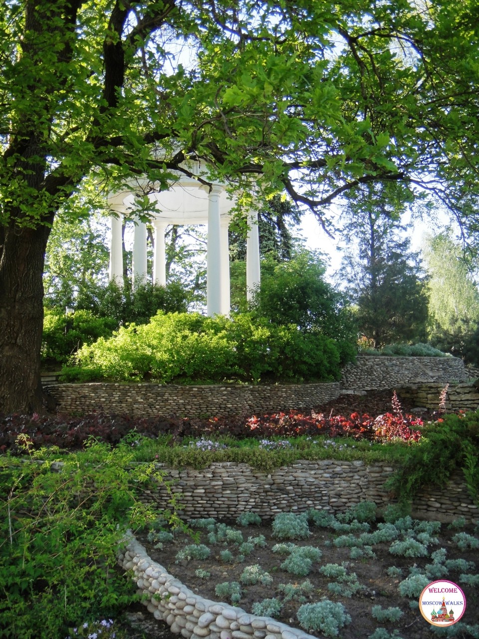 Welcome Moscow walks в LOOKY. #сочи,#лето,#фото. Сочинский уголок ВДН...