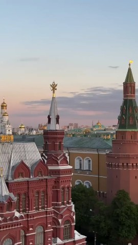 LOOKY_1697280774486 в LOOKY — Город чудный, город древний, Ф. Глинка из стихотворения "Мос