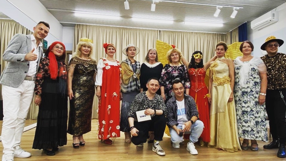 Принял участие в прекрасном концерте театра песни KRASNOBAEV SHOW [#petrsergeev](petrsergeev) [#рекомендации](рекомендации) [#LOOKY_топ](LOOKY_топ) [#like4like](like4like) [#followme](followme) [#идизамной](идизамной) [#следуйзамной](следуйзамной) 