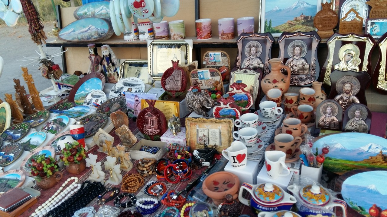 Юлия в LOOKY — #деньтуризма#дары #Армении#