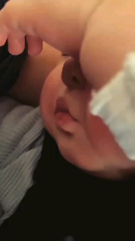 Yummy Yummy Girl в LOOKY. #baby,#socute,#cutebaby. #baby #socute #cuteb...