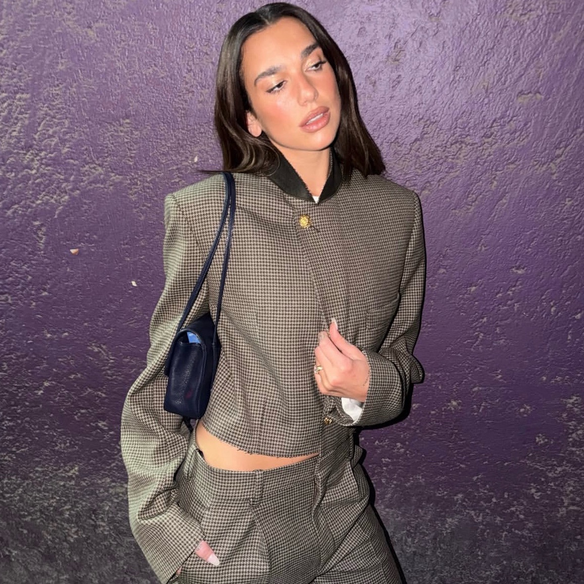 DUA LIPA