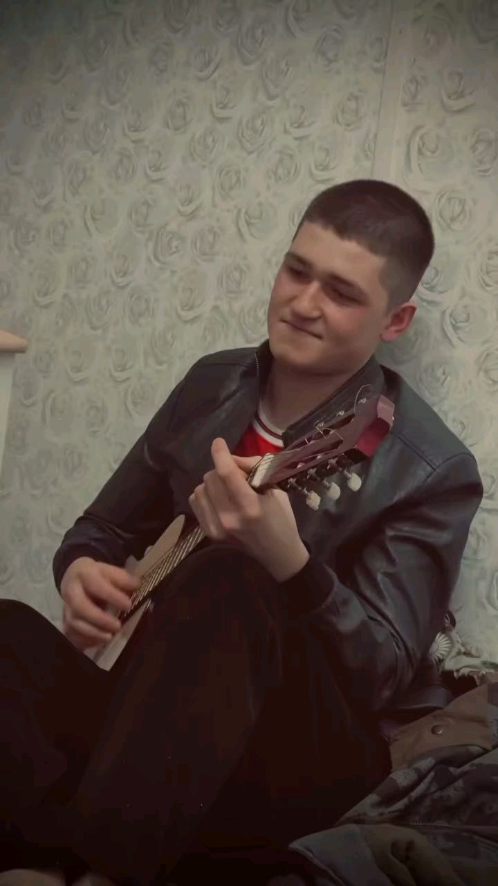 Барги Дарахт в LOOKY — публикация
