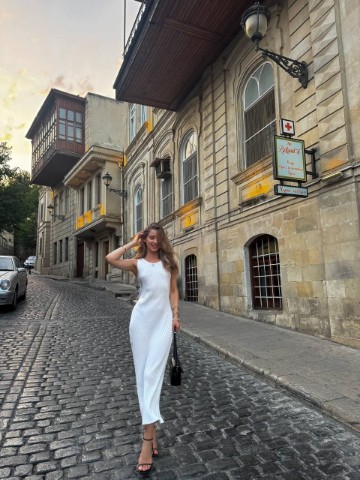 al1naaagrf в LOOKY. #Баку,#Baku,#BakuCity,#ЯвБаку,#ПутешествиеБаку,#КрасотыБаку,#СтарыйГород,#БелыйГород,#АрхитектураБаку,#ГородМечты,#БакинскиеУлицы,#TravelBaku,#TravelAzerbaijan,#Азербайджан,#МояАзия,#BakuVibes,#BakuStyle,#ТуризмБаку,#BakuMoments,#ВосточнаяСказка,#ЛайкВзаимно,#LikeForLike. Баку великолепен! 

...