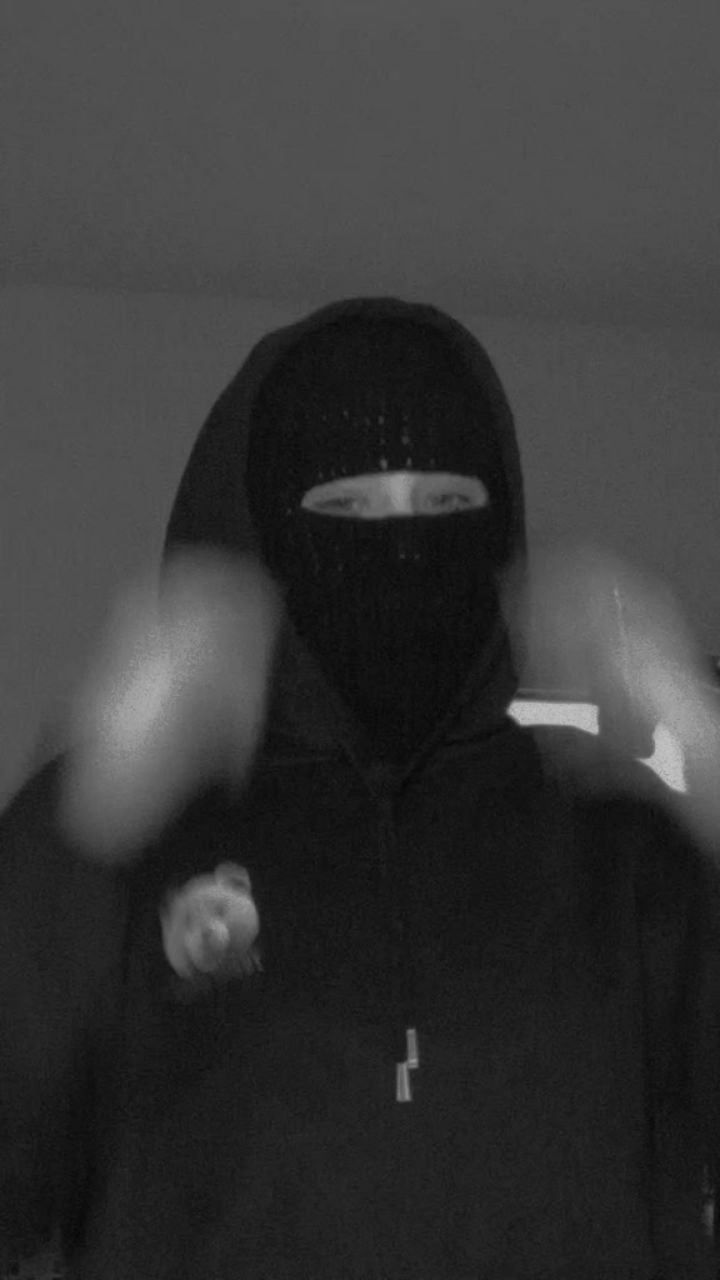 Покрывающая Грех в LOOKY. . 