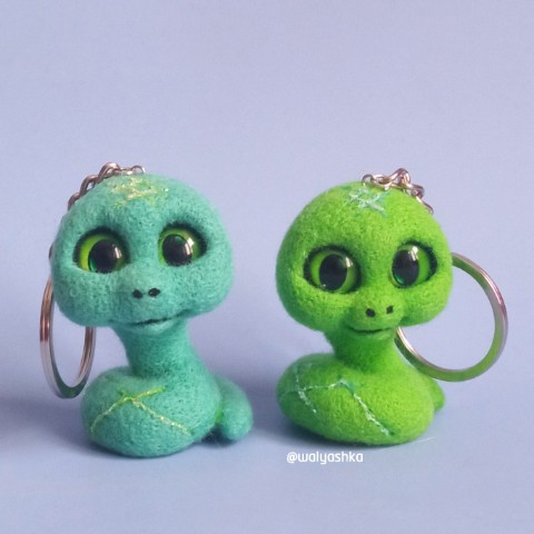 walyashka в LOOKY. #сухоеваляние,#ручнаяработа,#брелок,#змея. Такие разные, но так...