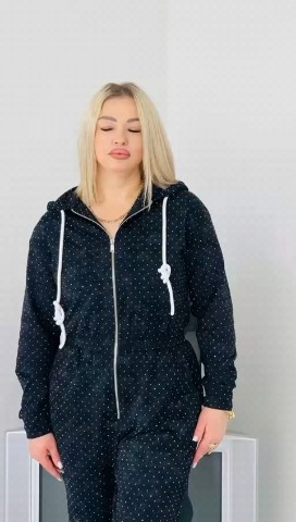 Shikardos в LOOKY. . Модный комбез🔥
Разм...