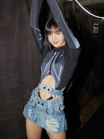 Lalalalisa_m в LOOKY. . Thank you Blinks for...