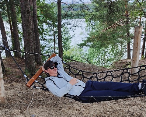 Циндрин Антон в LOOKY. . Чилим в парке. Да, у...