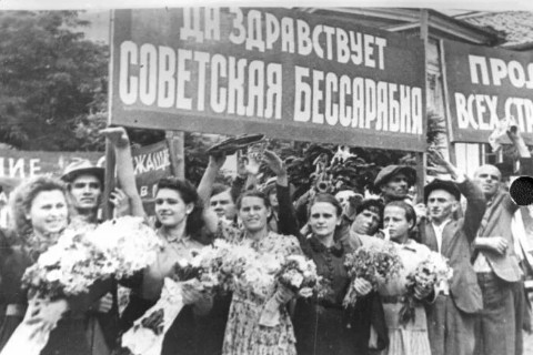 Вехи истории в LOOKY. . 24 августа 1944 года...