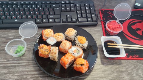 Netrima в LOOKY. . Поработали пообедали...