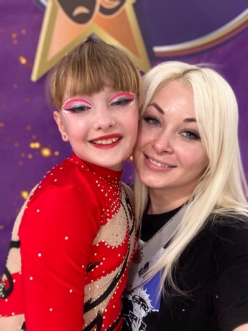 Наталья в LOOKY. #семья,#дочь,#мама,#мамаидочь,#рекомендации,#rec,#motheranddaughter. Я и кицунэ #семья #д...