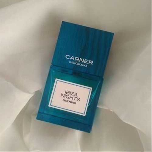 Ibiza Nights Carner Barcelona — это аромат для мужчин и женщин, он принадлежит к группе восточные цветочные. Ibiza Nights выпущен в 2020 году. Верхние ноты: Итальянский мандарин, Груша и Звездчатый анис; средние ноты: Магнолия, Жасмин Самбак и Иланг-иланг; базовые ноты: Ваниль, Бензоин и Пачули.