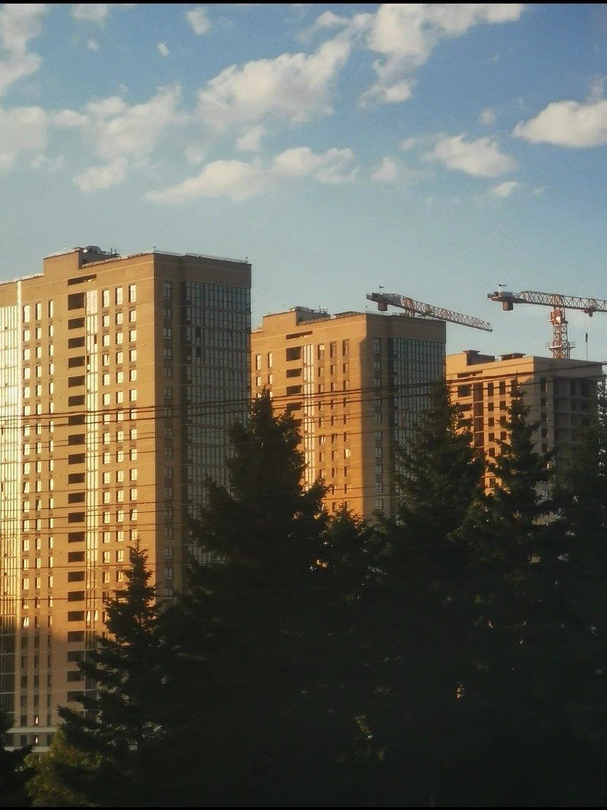 2.06.25
#новосибирск #нсо #прогулка #лето #вечер #закат